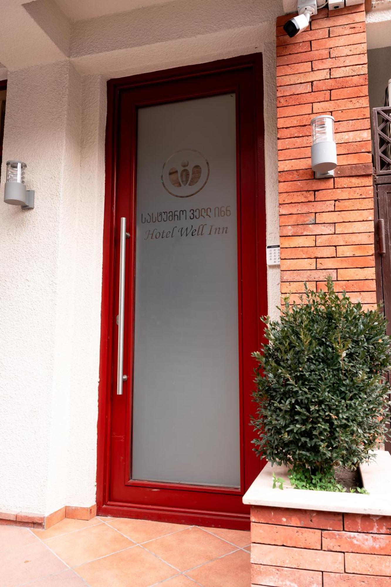 Hotel Well Inn Tbilisi Bagian luar foto