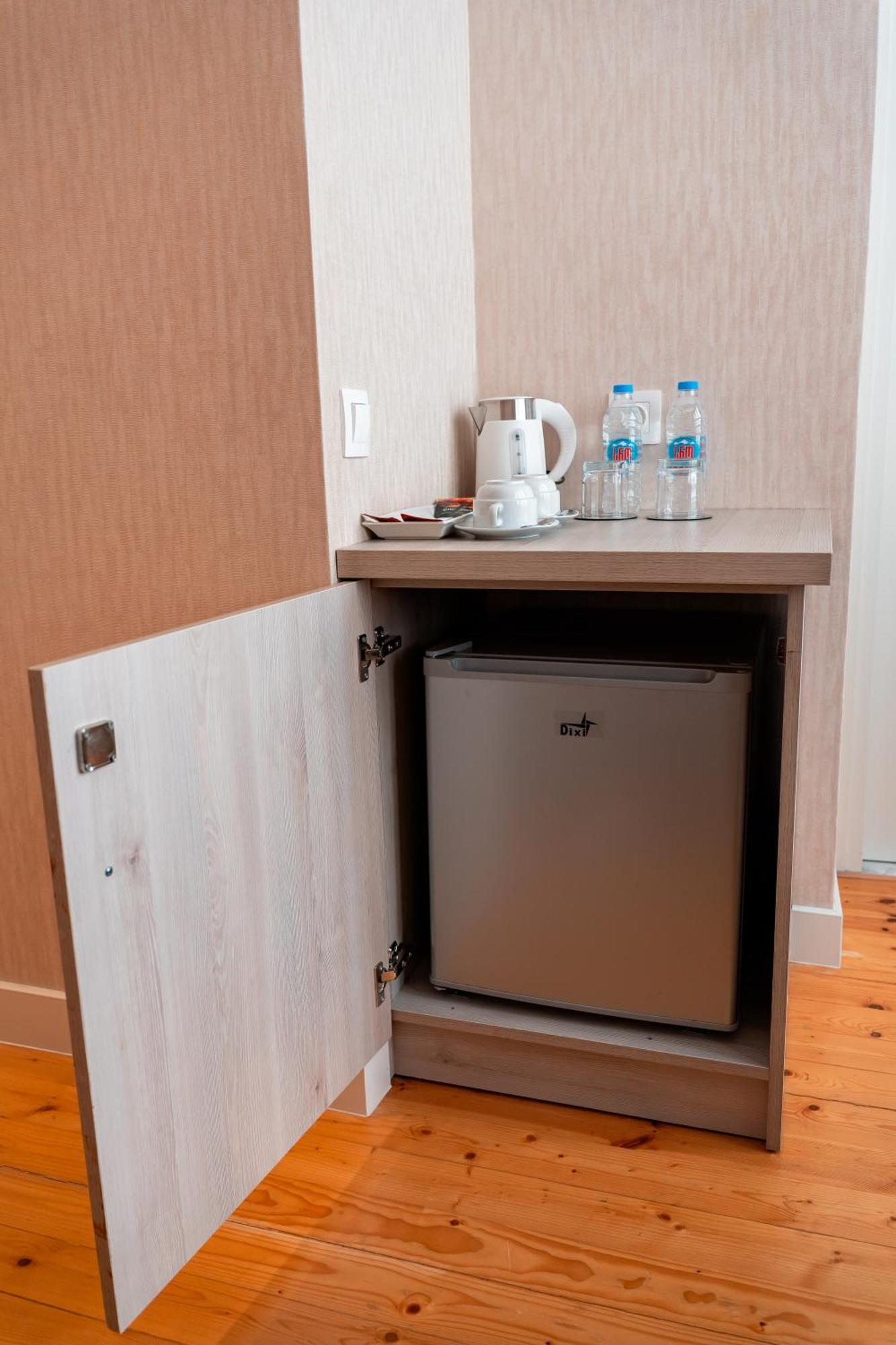 Hotel Well Inn Tbilisi Bagian luar foto